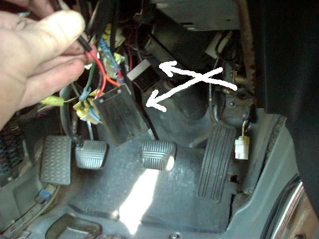 File:11b93bbe lights.down.plug.84t.jpg
